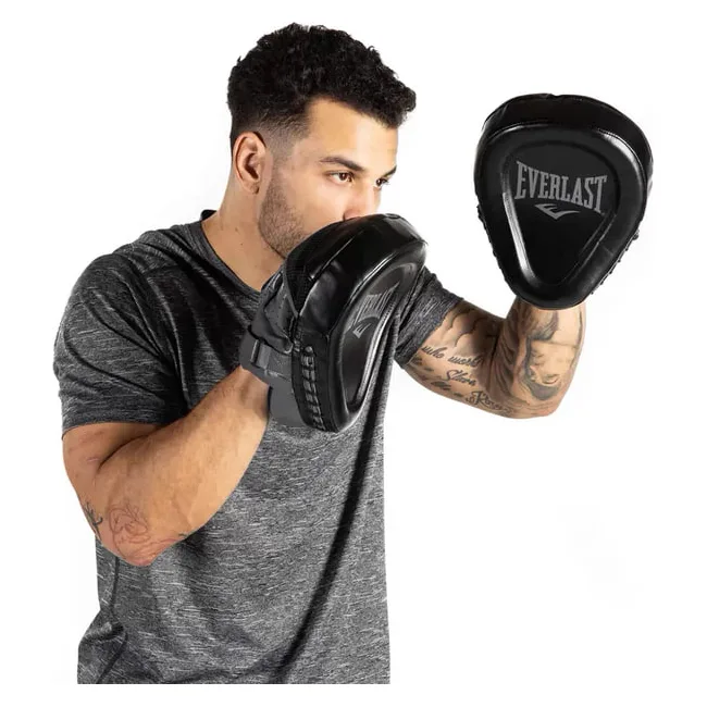 Лапы для бокса EVERLAST Powerlock R Focus Black