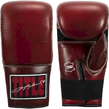 Перчатки для бокса TITLE Boxing Sugar Ray Leonard Throwback Leather