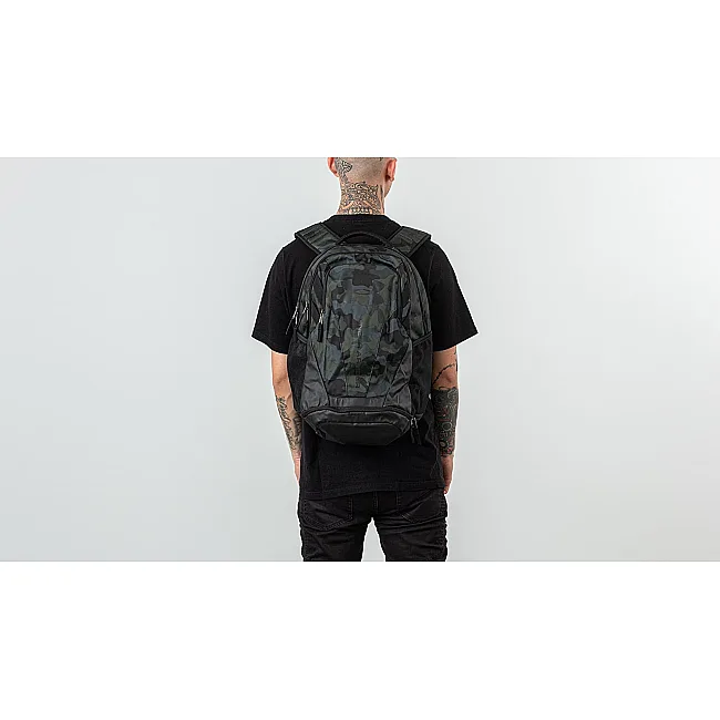 Спортивный рюкзак UNDER ARMOUR Hustle 3.0 Camo