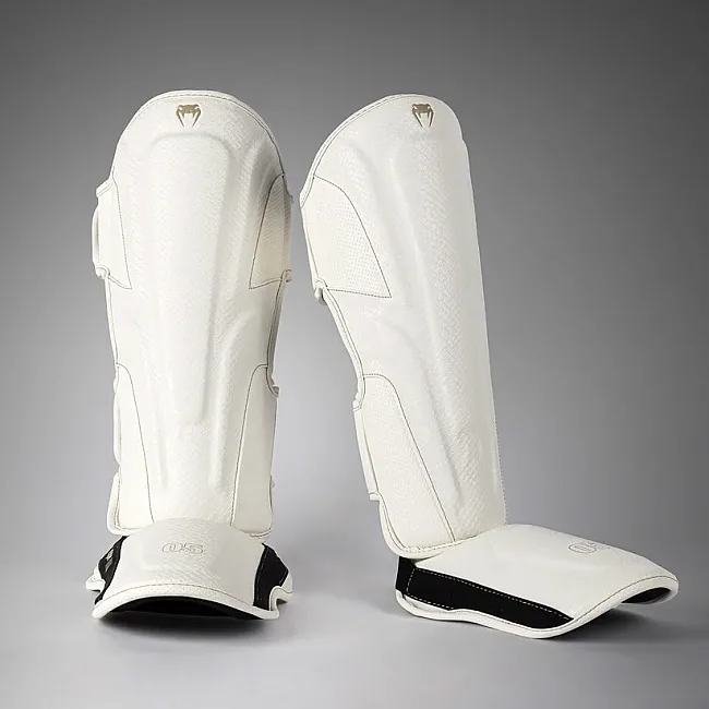 Захисні щитки для ніг VENUM Impact Evo Scales Ivory