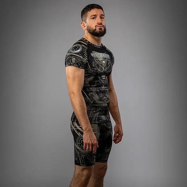 Рашгард VENUM Invader Short Sleeve Black Sand