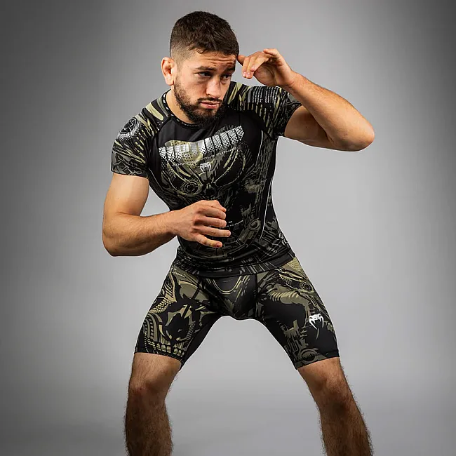 Рашгард VENUM Invader Short Sleeve Black Sand