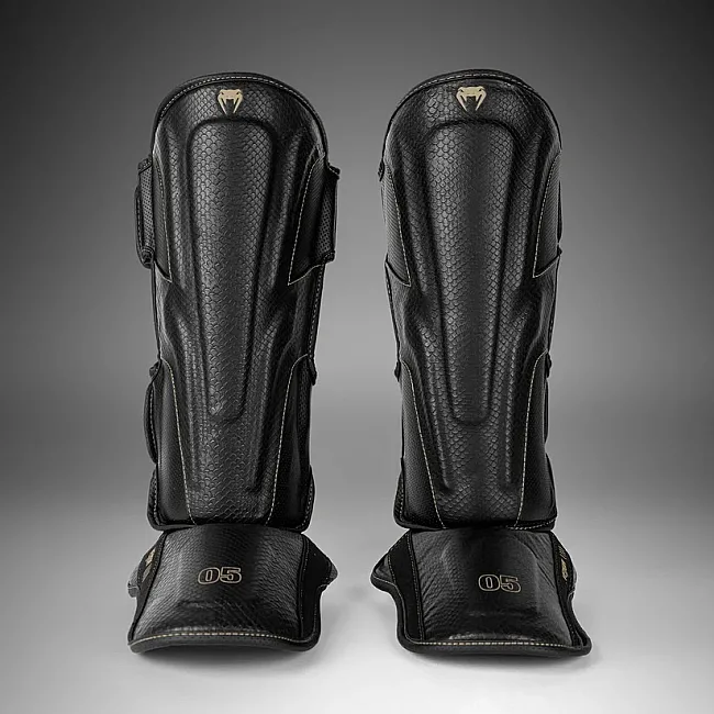 Захисні щитки для ніг VENUM Impact Evo Scales Black