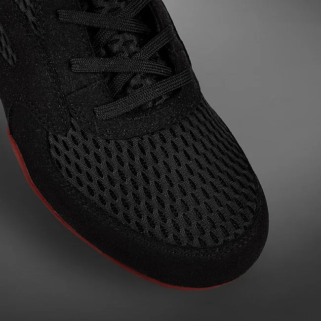 Боксерки для бокса VENUM Contender Black Gold Red