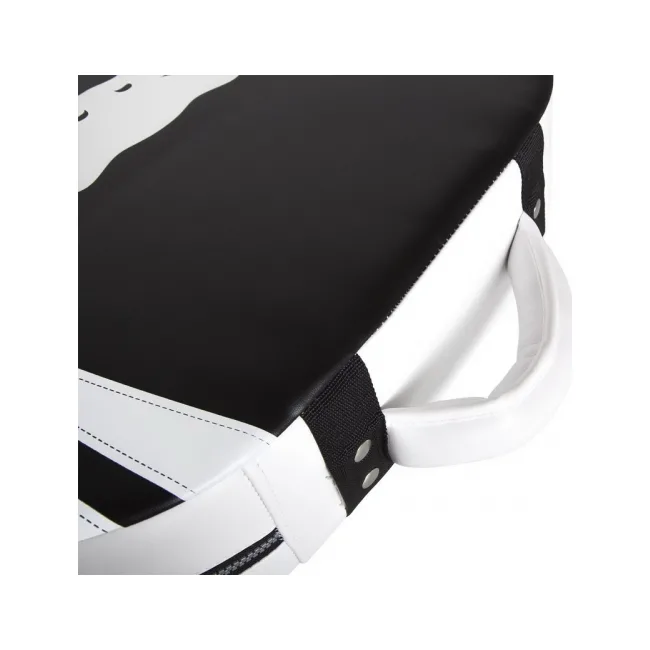 Тайська валіза VENUM Absolute Square Kick Shield Skintex Leather Black Ice