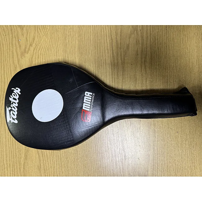 Уцінка! Одинарна ракетка для тхеквондо шкіряна FAIRTEX FTX034 2шт (Чорний)