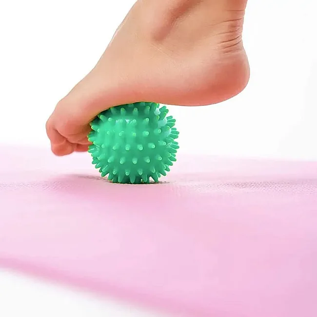 Массажный мяч с шипами 7SPORTS Sonic Ball PJ-8 d8см. Зеленый