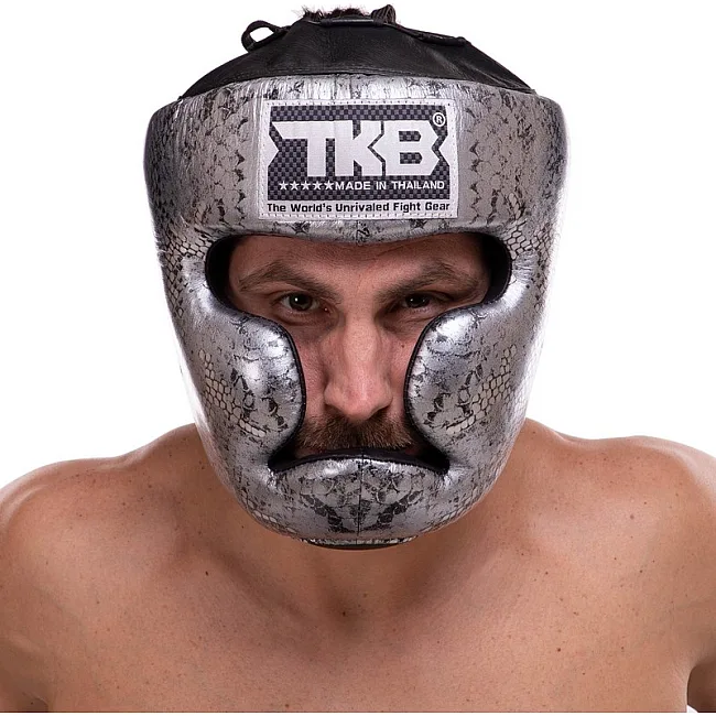 Тренировочный шлем для бокса кожа
 TOP KING Super Snake TKHGSS-02 (Белый-золотой)