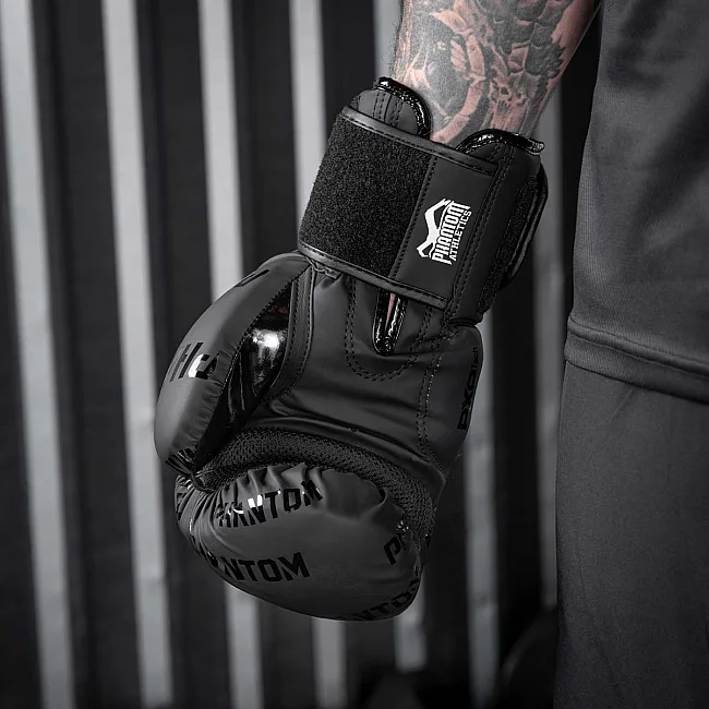 Боксерские перчатки Phantom APEX Velcro Black (Бинты 4м. в подарок)