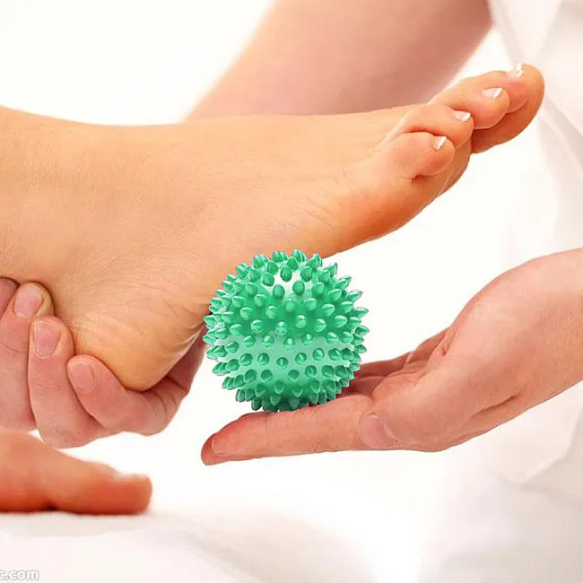 Массажный мяч с шипами 7SPORTS Sonic Ball PJ-8 d8см. Зеленый