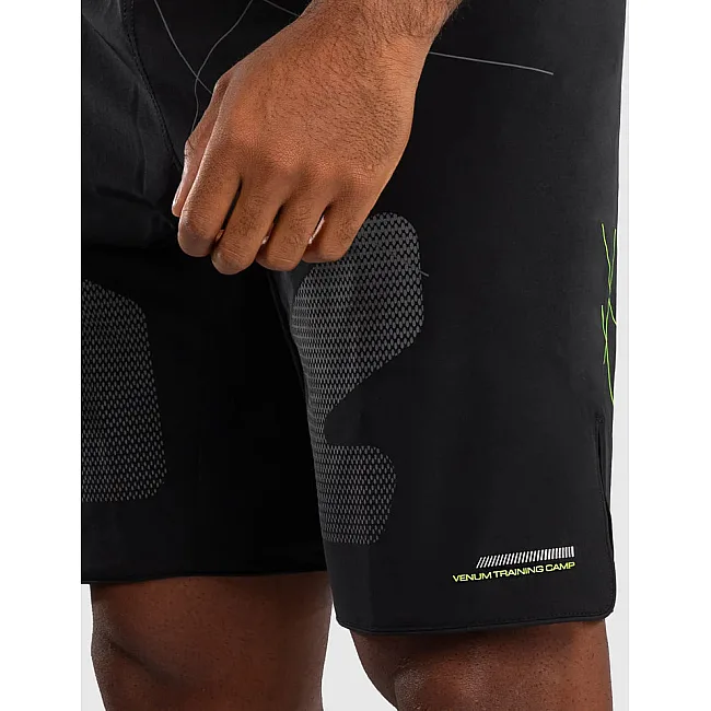 Шорти спортивні VENUM Training Camp 4.0 Fight Short - Black/Neon Green