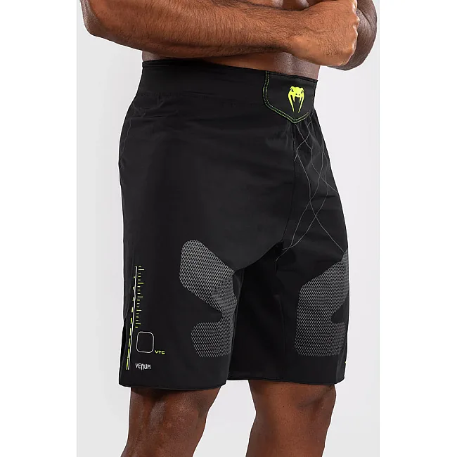 Шорти спортивні VENUM Training Camp 4.0 Fight Short - Black/Neon Green