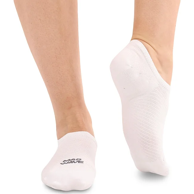 Носки следы спортивные унисекс короткие MADWAVE AntiOdor Gym M135004 (Белый)