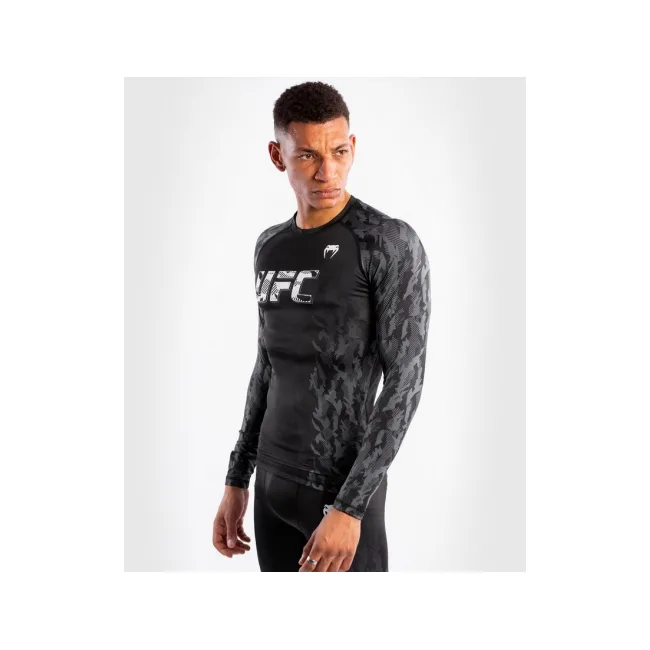 Рашгард VENUM Official UFC Fight Week Black