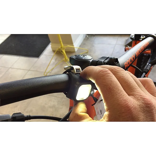 Задняя веломигалка KNOG Blinder Mini Dot Rear 11 Lumens Black