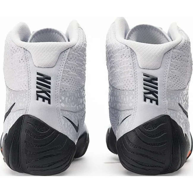 Взуття для боротьби NIKE Tawa SE білий, чорний