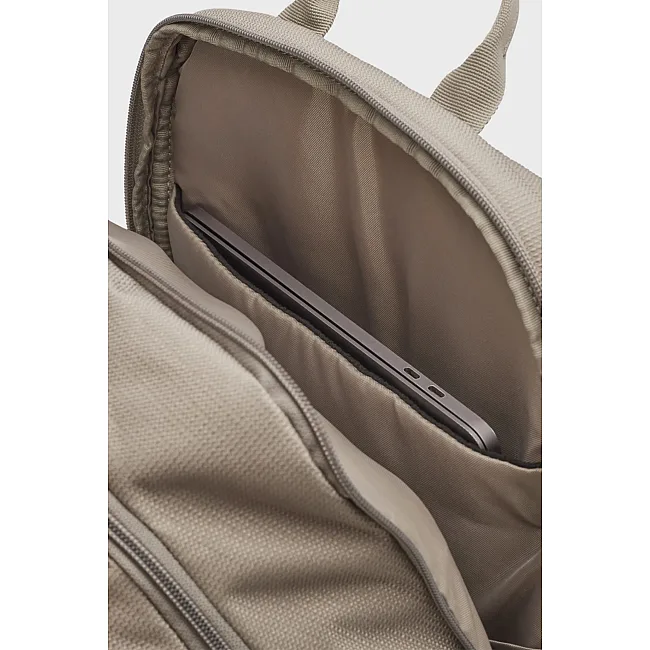 Рюкзак UNDER ARMOUR Triumph Sport Backpack 21L бежевый 29х48х18 см