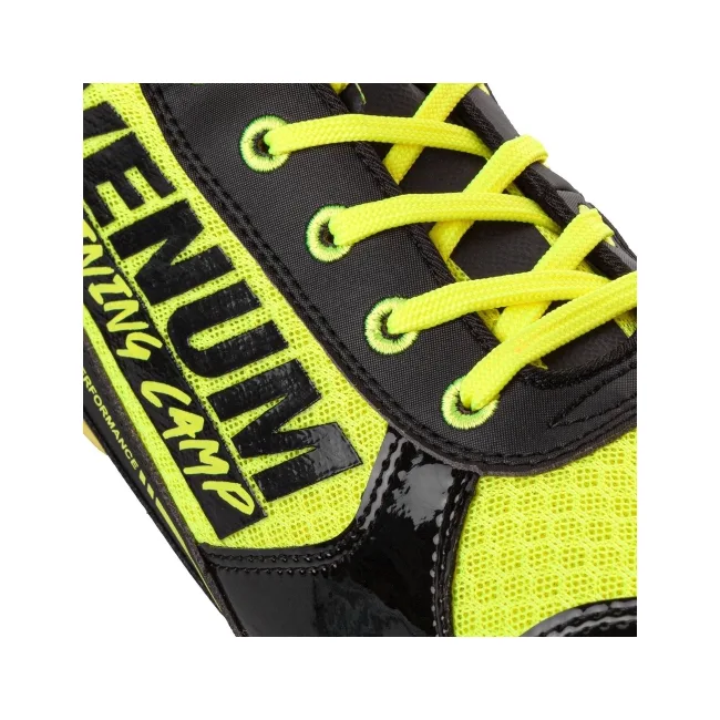 Боксерки VENUM Giant Low VTC 2 Edition Neo Yellow Black
