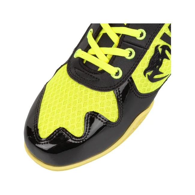 Боксерки VENUM Giant Low VTC 2 Edition Neo Yellow Black
