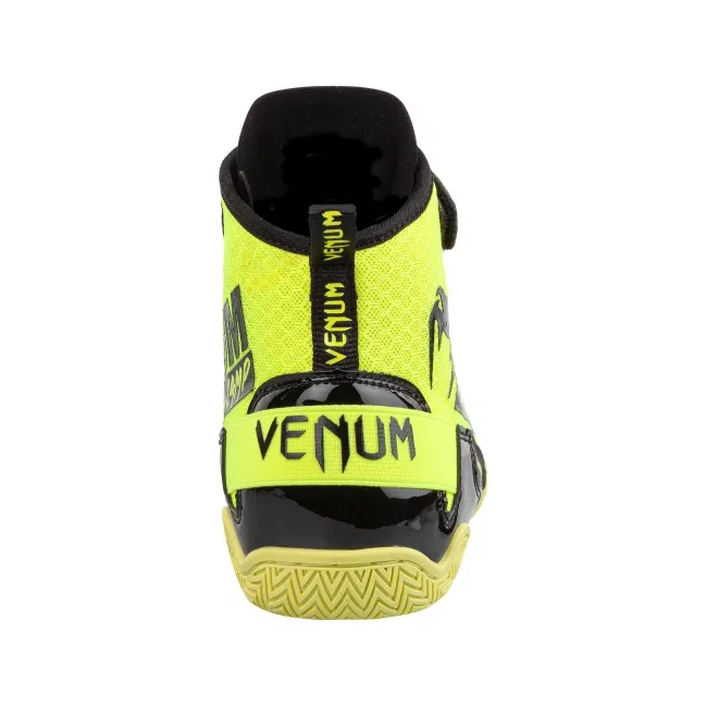 Боксерки VENUM Giant Low VTC 2 Edition Neo Yellow Black