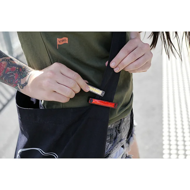 Мигалка на велосипед задняя KNOG Plus Rear 20 Lumens Black