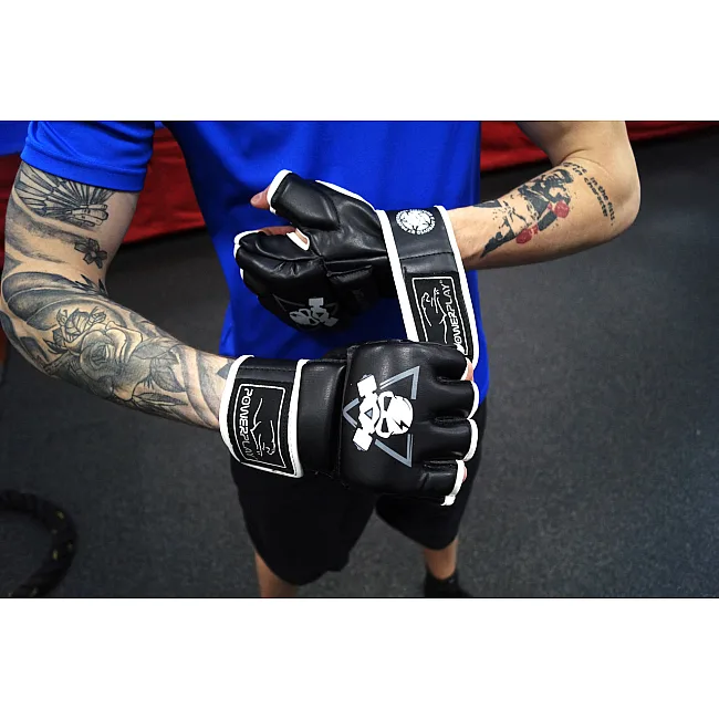Перчатки для MMA PowerPlay 3056 А Черно-Белые
