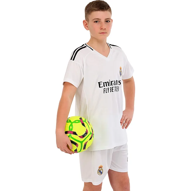 Футбольна форма дитяча із символікою клубу
 REAL MADRID MBAPPE 9 домашня 2025 SP-SPORT

 CO-4633 20-30 (Білий)