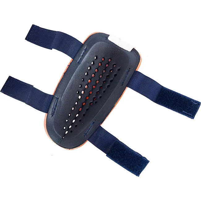 Щитки для футболу
 JOMA

 ATTACK 401676-568 (Кораловий)