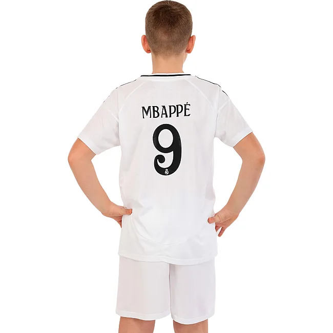 Футбольна форма дитяча із символікою клубу
 REAL MADRID MBAPPE 9 домашня 2025 SP-SPORT

 CO-4633 20-30 (Білий)