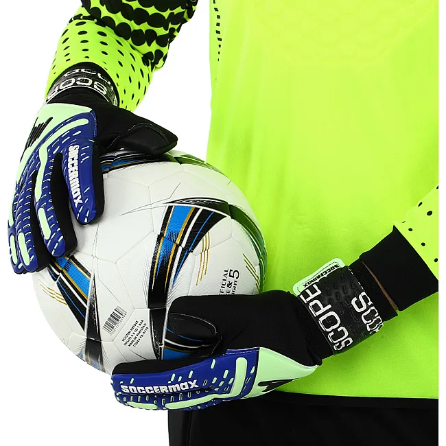 Вратарские перчатки
 профессиональные с защитой пальцев SOCCERMAX GK-4321
 7-11 (Желтый-красный)