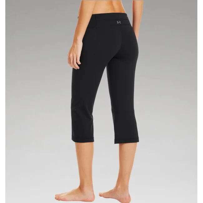 Жіночі спортивні капрі Under Armour StudioLux Fitted Flare Black