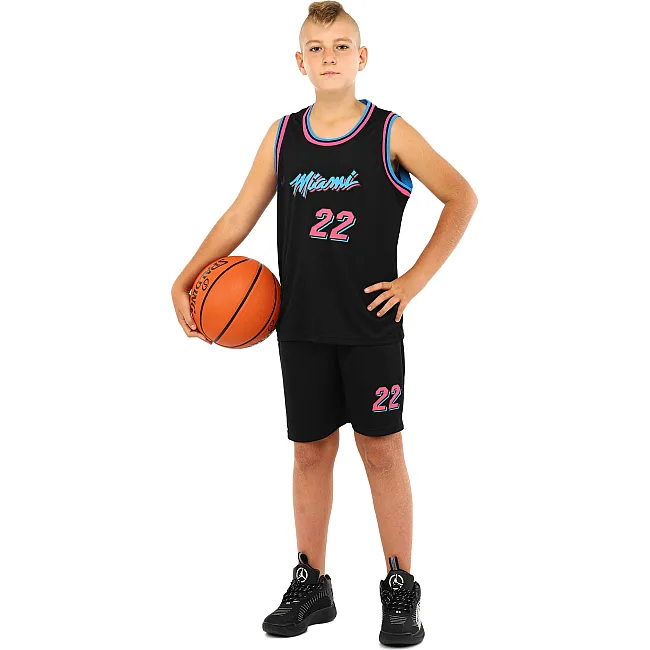 Детская баскетбольная форма
 NBA клуб Miami 22 BA-3769 (Черный-фуксия)