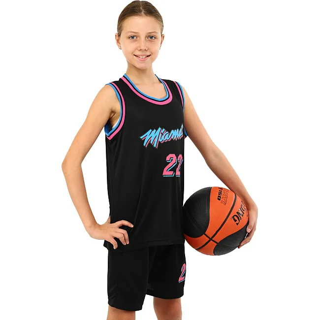 Детская баскетбольная форма
 NBA клуб Miami 22 BA-3769 (Черный-фуксия)