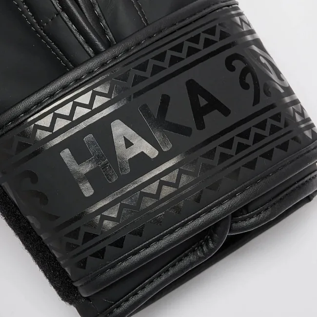 Боксерские перчатки Leone GN329 HAKA Black