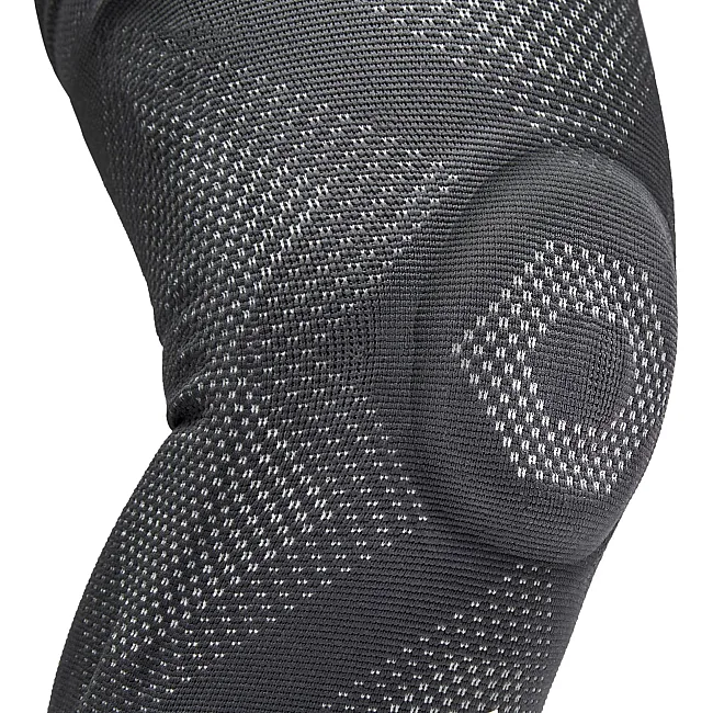 Фиксатор колена Adidas Aeroready Knee Support черный XL