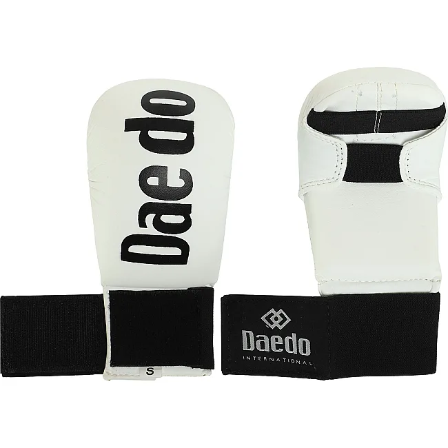 Накладки на руки для карате DAEDO
 KM600 (Белый)