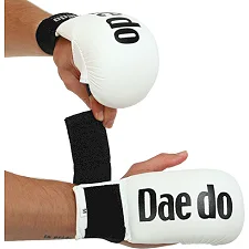 Накладки на руки для карате DAEDO KM600 (Белый)