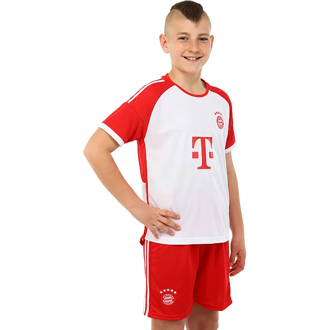 Футбольна форма дитяча із символікою клубу
 BAYERN MUNCHEN домашня 2024 SP-SPORT
 CO-6321 20-28