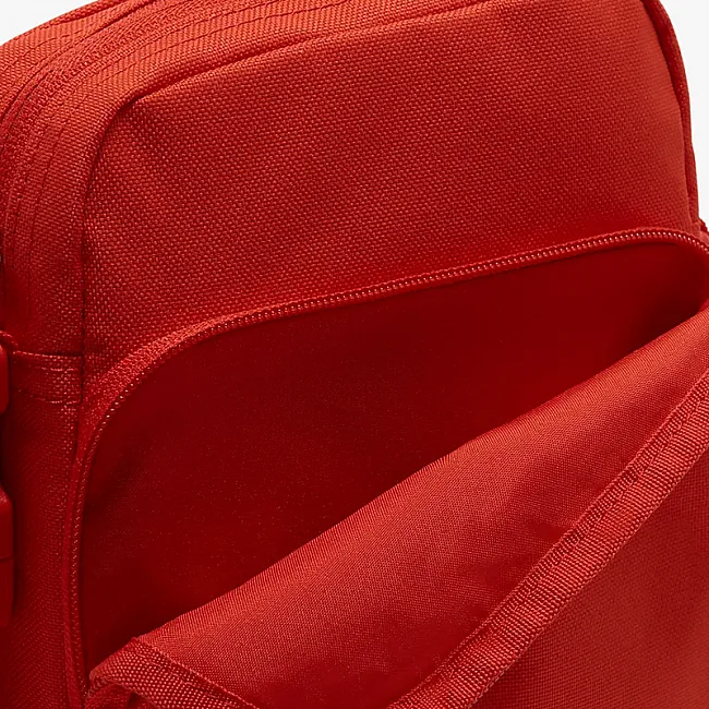 Сумка из-под плеча Nike NK HERITAGE CROSSBODY 4L 23 х 18 х 8см