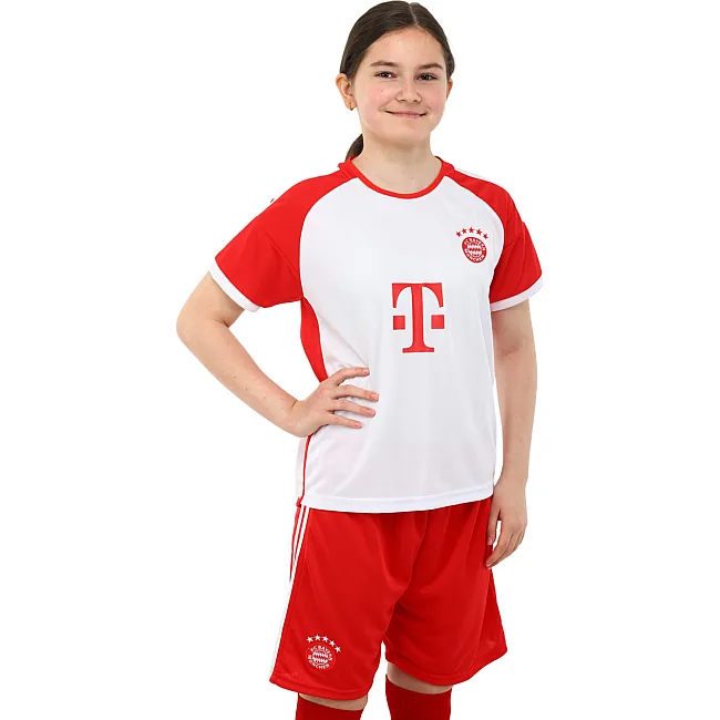 Футбольна форма дитяча із символікою клубу
 BAYERN MUNCHEN домашня 2024 SP-SPORT
 CO-6321 20-28