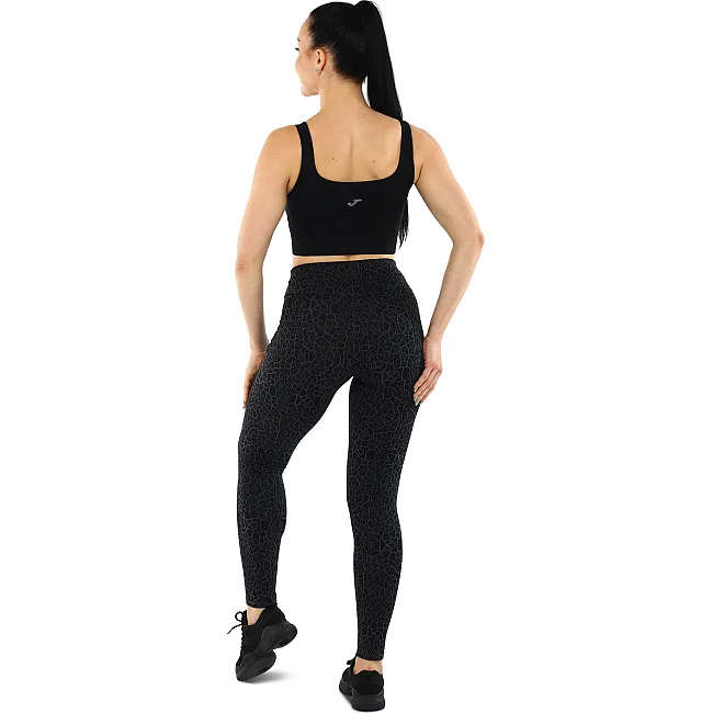 Топ женский JOMA

 CORE 901875-100 (Черный)