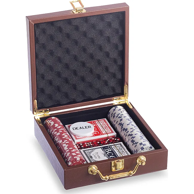 Набор для покера в кейсе из экокожи Poker game set SP-SPORT
 PK100L 100 фишек