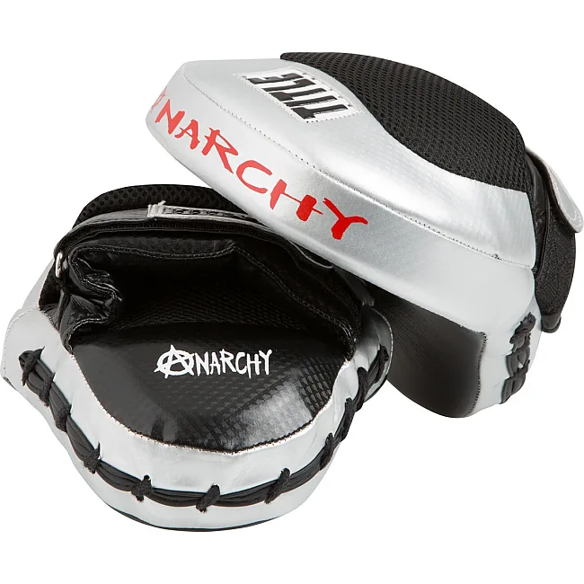 Лапы боксерские TITLE Boxing Aerovent Anarchy Punch Mitts Black/Silver