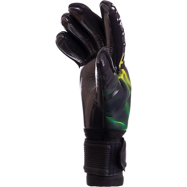 Вратарские перчатки
 профессиональные с защитой пальцев SOCCERMAX GK-015
 7-11