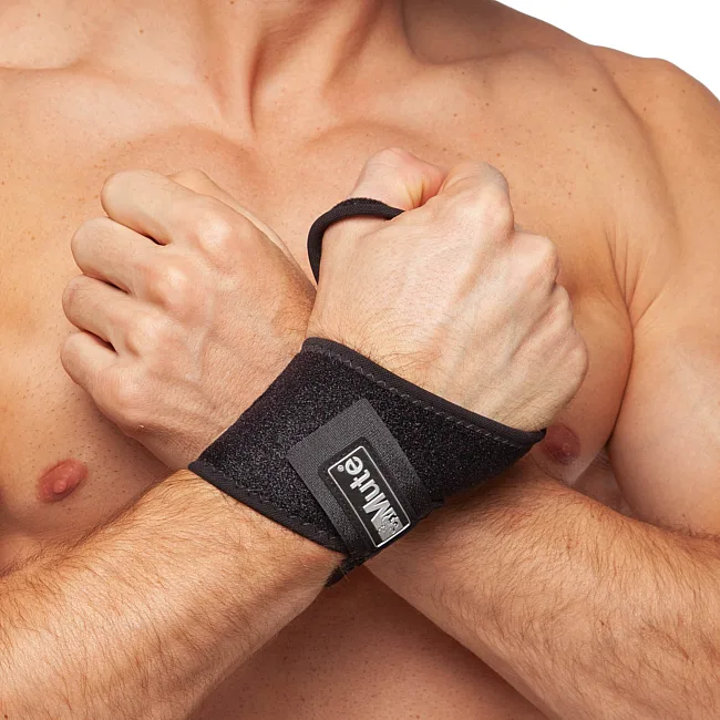 Напульсник спортивный неопреновый с фиксацией
 MUTE 9062 1шт