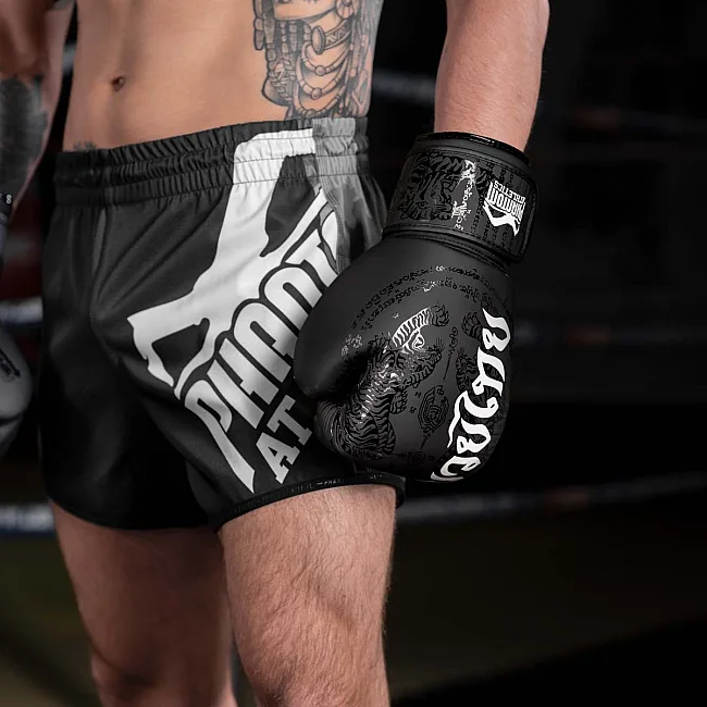 Перчатки для бокса PHANTOM Muay Thai Black (капа в подарок)
