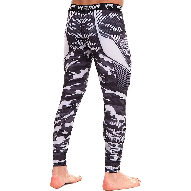 Компрессионные штаны леггинсы тайтсы VENUM
 CAMO HERO CO-8220