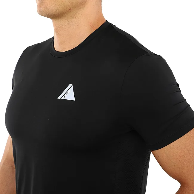 Футболка мужская JOMA

 INDOOR GYM 102967-100 (Черный)