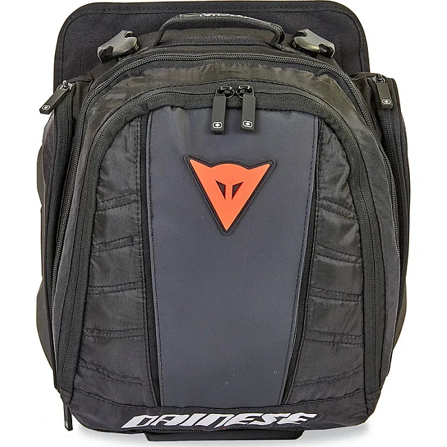 Сумка на бак мотоцикла
 мотоцикла на магнитах DAINESE MS-6815