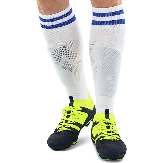 Щитки для футбола
 KELME 8101HJ5001-9000 S (Черный)